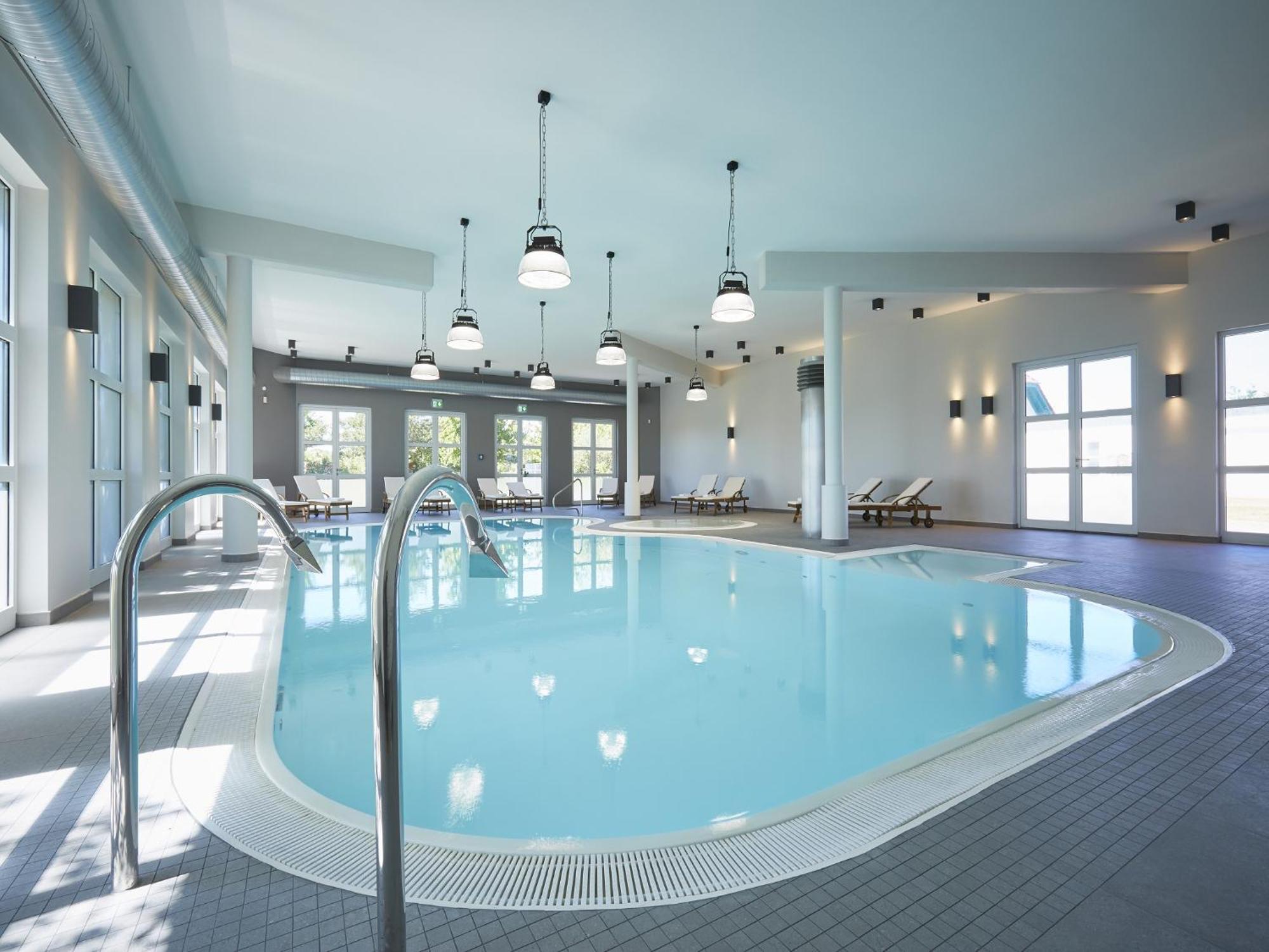 Reetland Am Meer - Luxusplus Reetdachvilla Mit 4 Schlafzimmern, Aussensauna, Loungebereich Und Kamin G07 Dranske Exterior foto